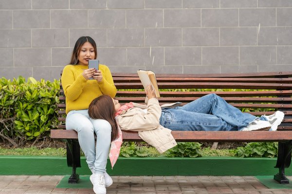 Quels sont les critères de choix d'un mobilier adapté pour les EHPADs ?